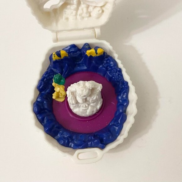 Vintage 1993 Lot of 2 Mighty Max McDonalds Abominable Snowman Yeti Toys - Picture 12 of 16